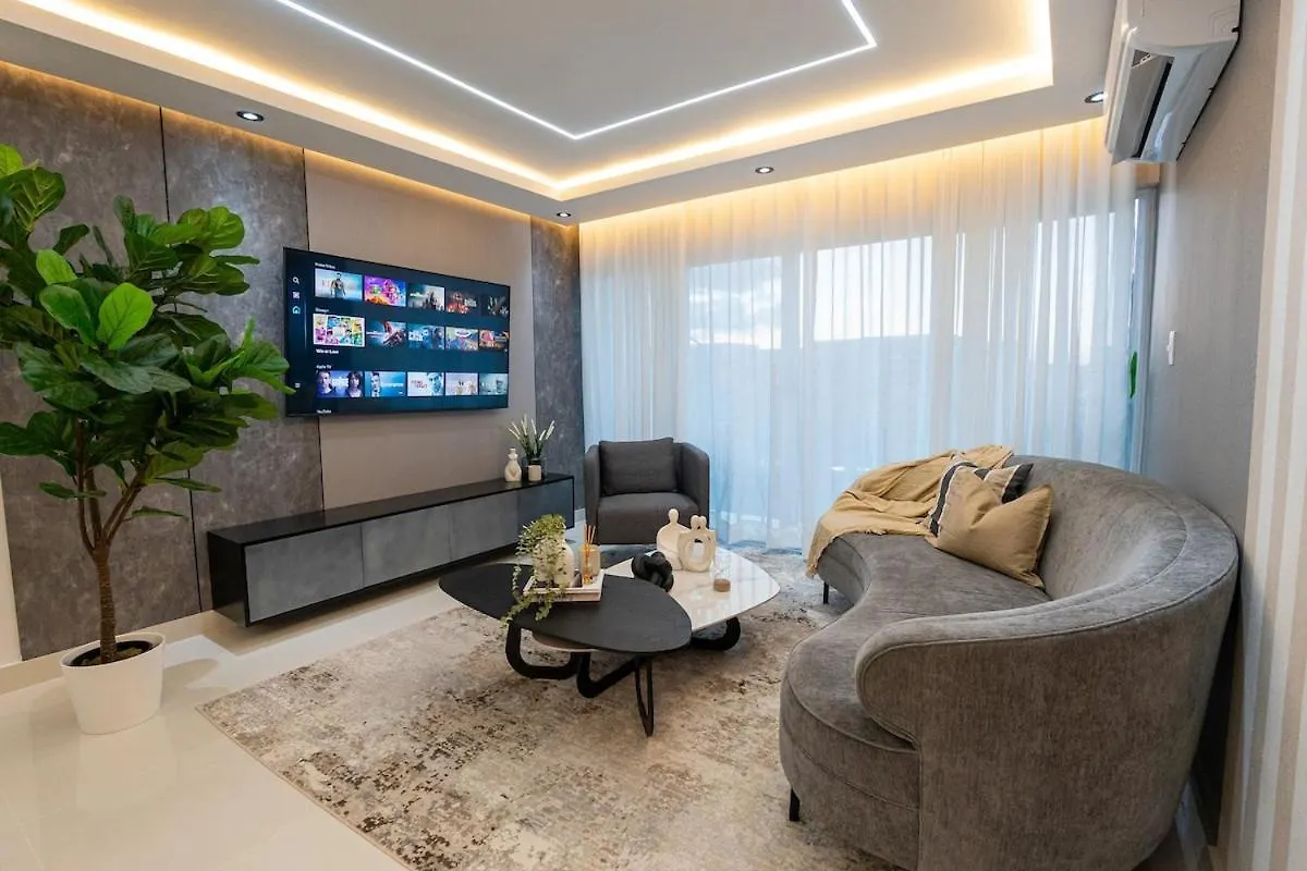 公寓 圣地亚哥洛斯卡巴Modern 3Br! 9Fl, King Bed! Sti With Pool! Fast Wifi!公寓