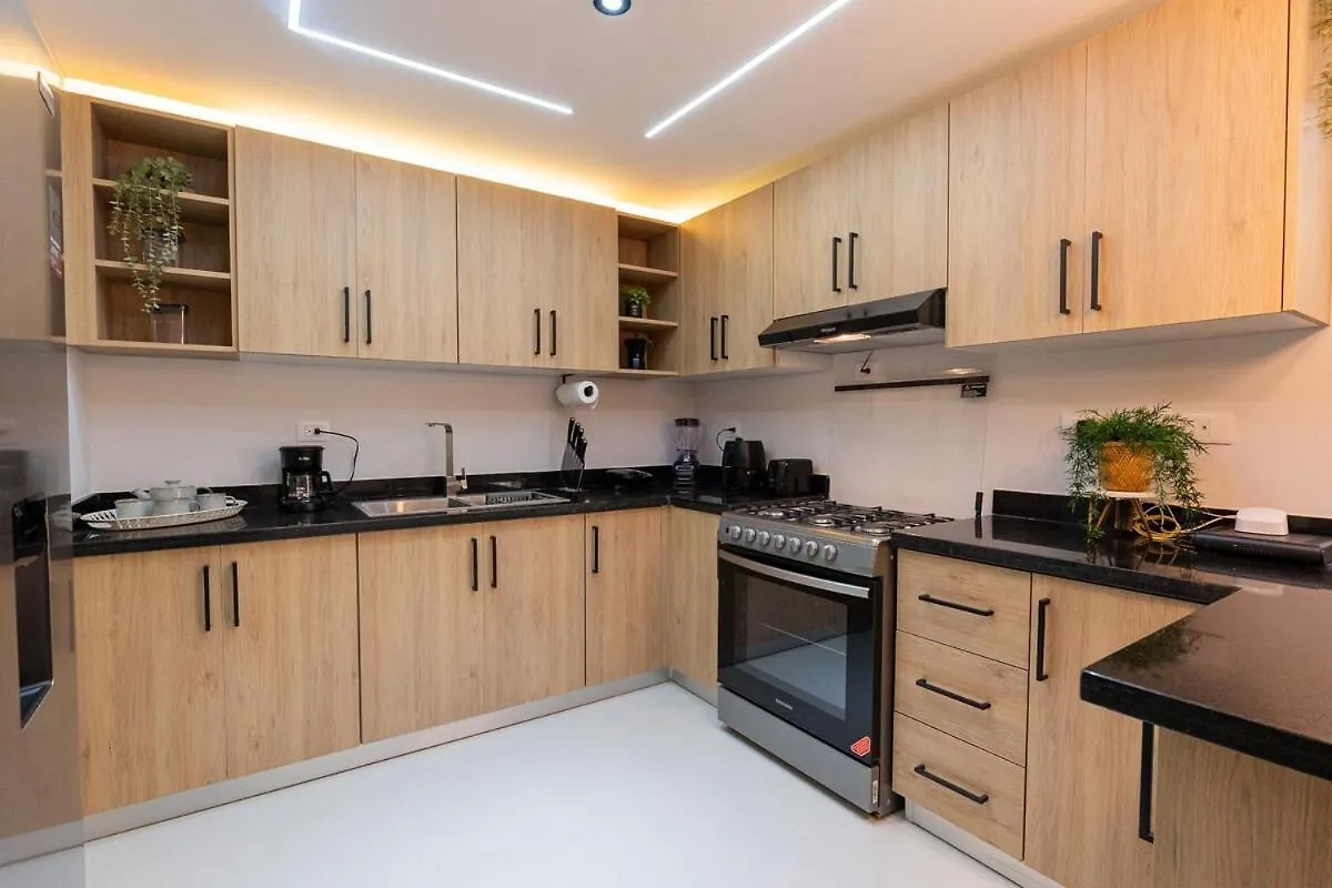 圣地亚哥洛斯卡巴Modern 3Br! 9Fl, King Bed! Sti With Pool! Fast Wifi!公寓 圣地亚哥洛斯卡巴