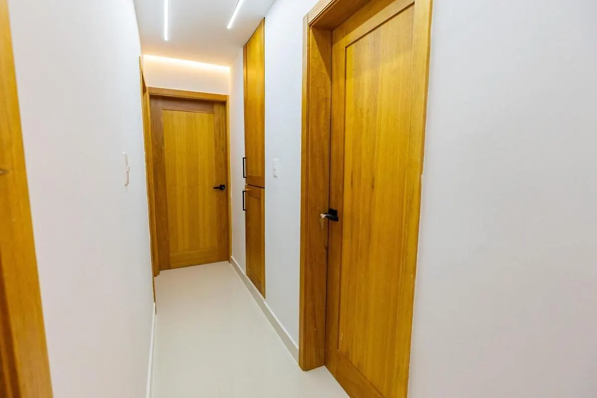 圣地亚哥洛斯卡巴Modern 3Br! 9Fl, King Bed! Sti With Pool! Fast Wifi!公寓