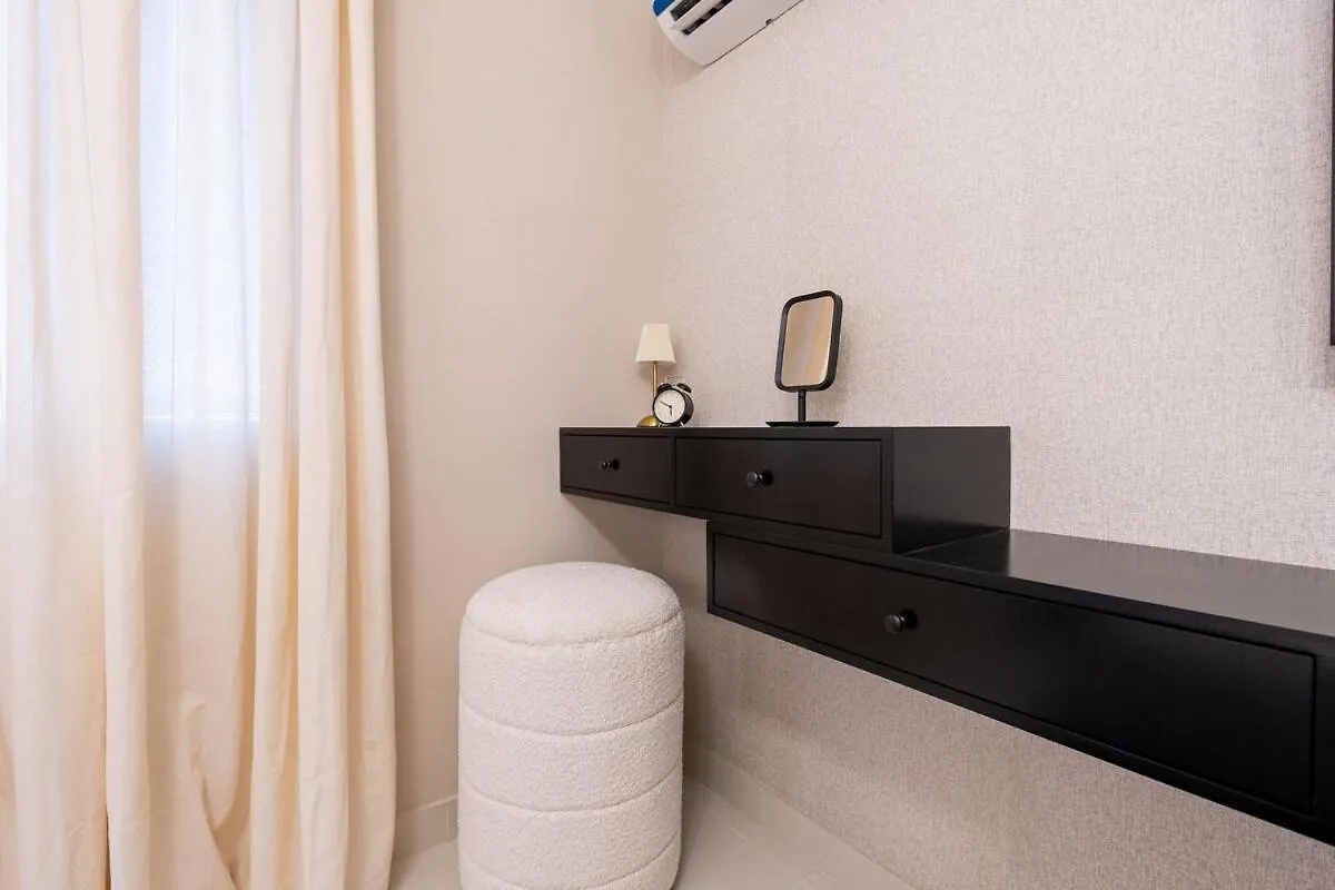 公寓 圣地亚哥洛斯卡巴Modern 3Br! 9Fl, King Bed! Sti With Pool! Fast Wifi!公寓