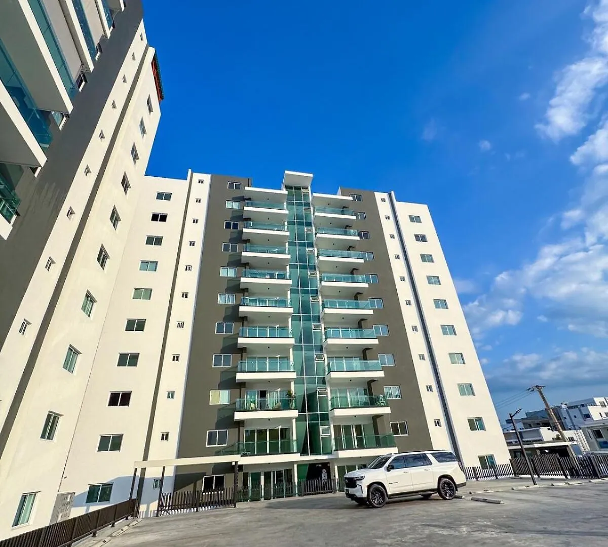 圣地亚哥洛斯卡巴Modern 3Br! 9Fl, King Bed! Sti With Pool! Fast Wifi!公寓 多米尼加共和国
